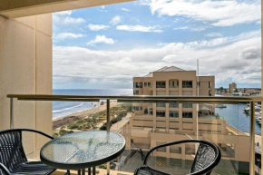 Belle Escapes - Wine Down at The Pier, Glenelg